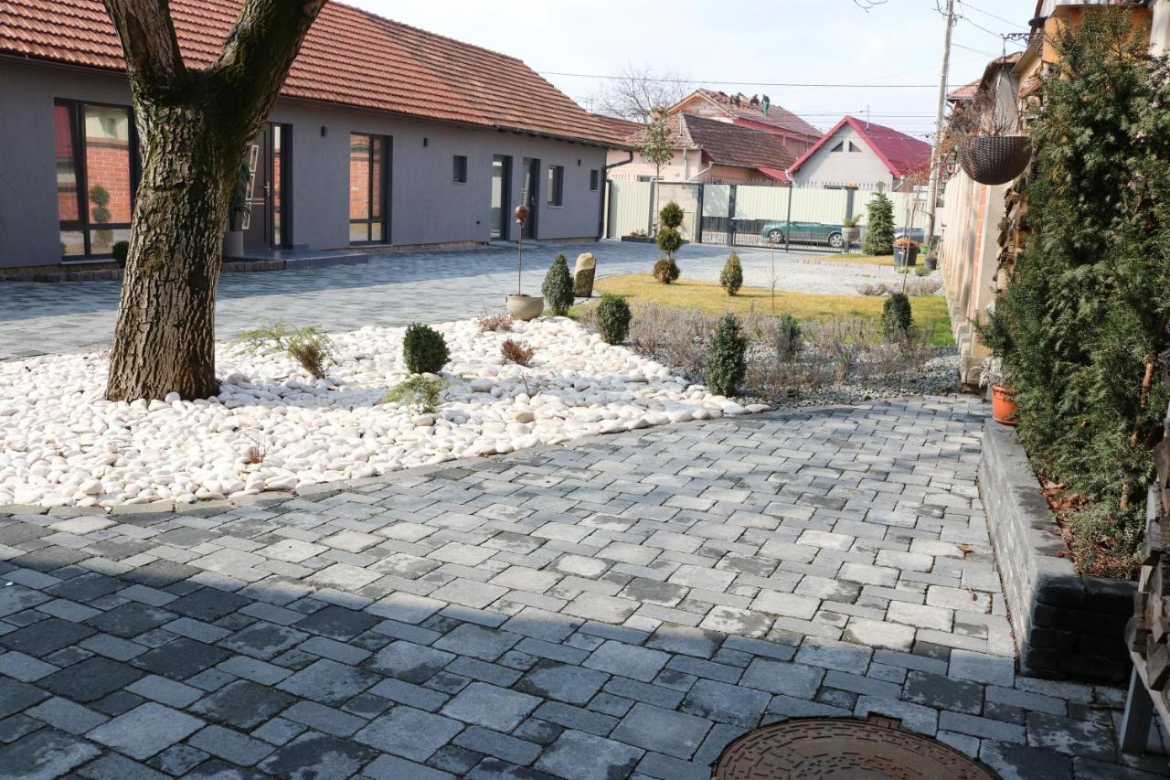 Apartament Travel La Casa Piano House,Cu Parcare Alba Iulia Exterior foto